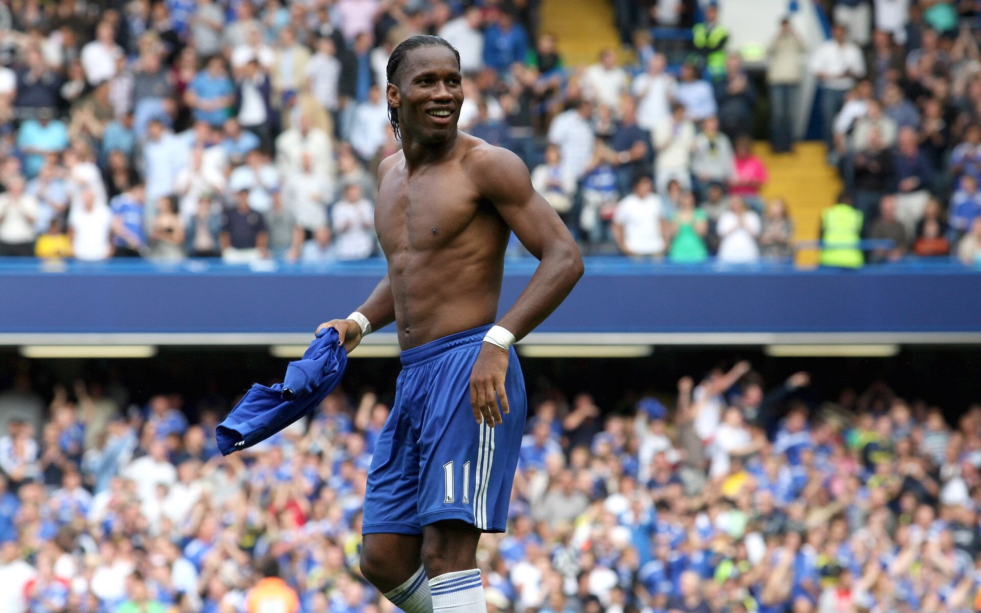 德布劳内重要时刻爆冷,曼联带队取胜!热度持续攀升